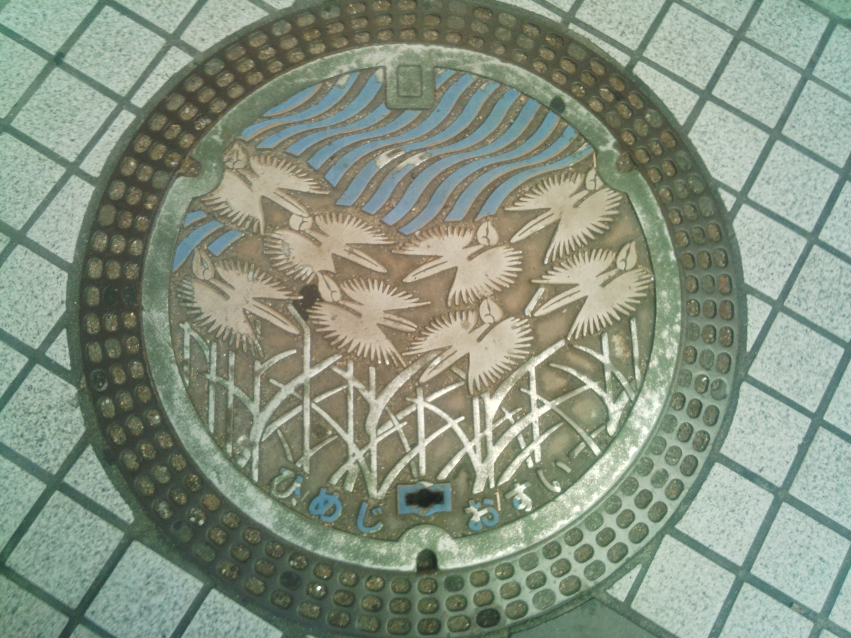 姫路のマンホール.jpg